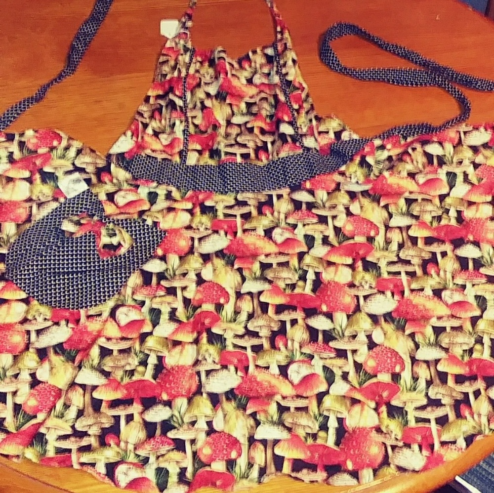 Handmade APRON- mushroom print
